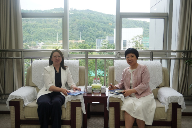青岛市法学会破产法研究会会长丁燕一行莅临本会开展交流座谈 (2).png 青岛市法学会破产法研究会会长丁燕一行莅临本会开展交流座谈 (2).png